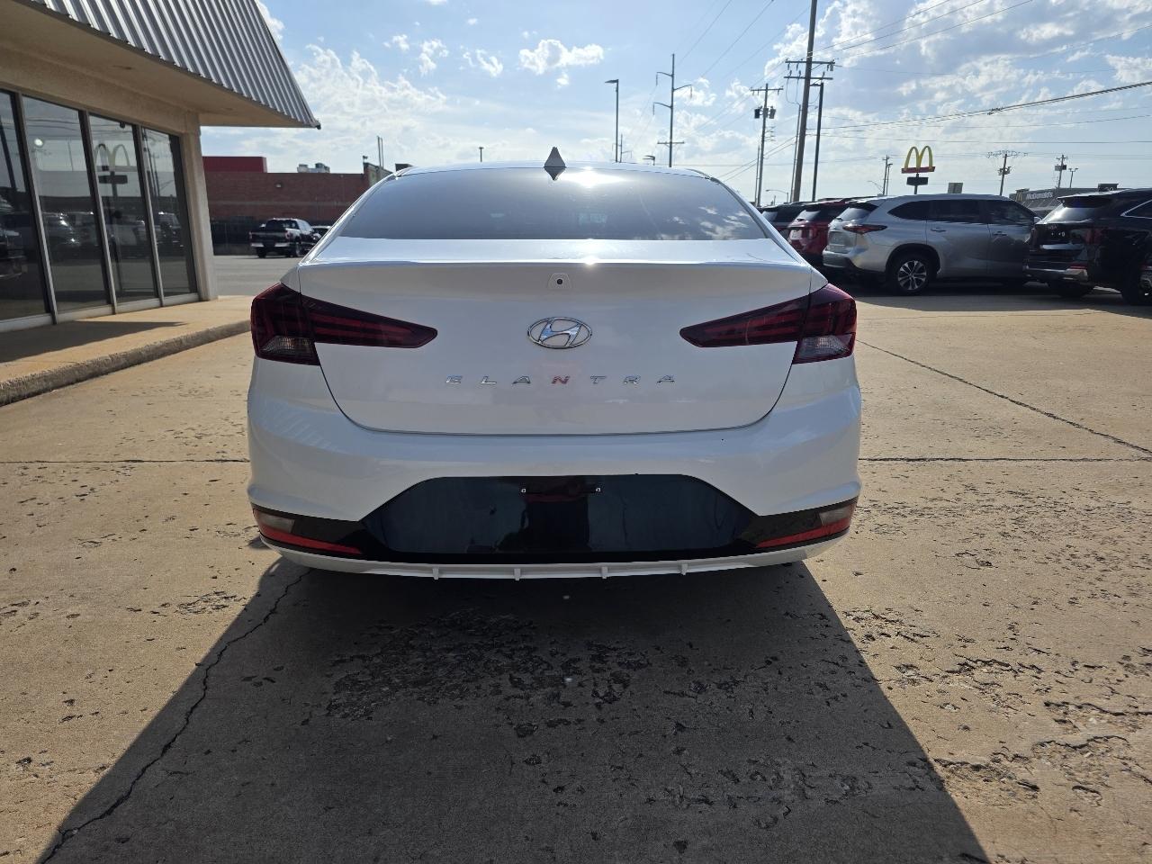 Hyundai Elantra Value Edition IVT 2020