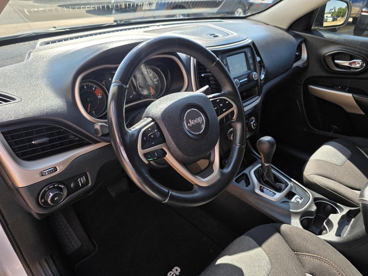 Jeep Cherokee Latitude FWD 2018