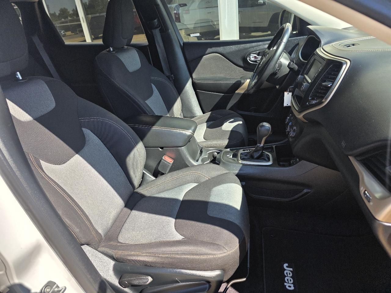 Jeep Cherokee Latitude FWD 2018
