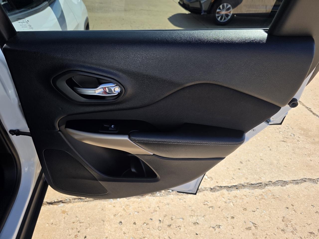 Jeep Cherokee Latitude FWD 2018