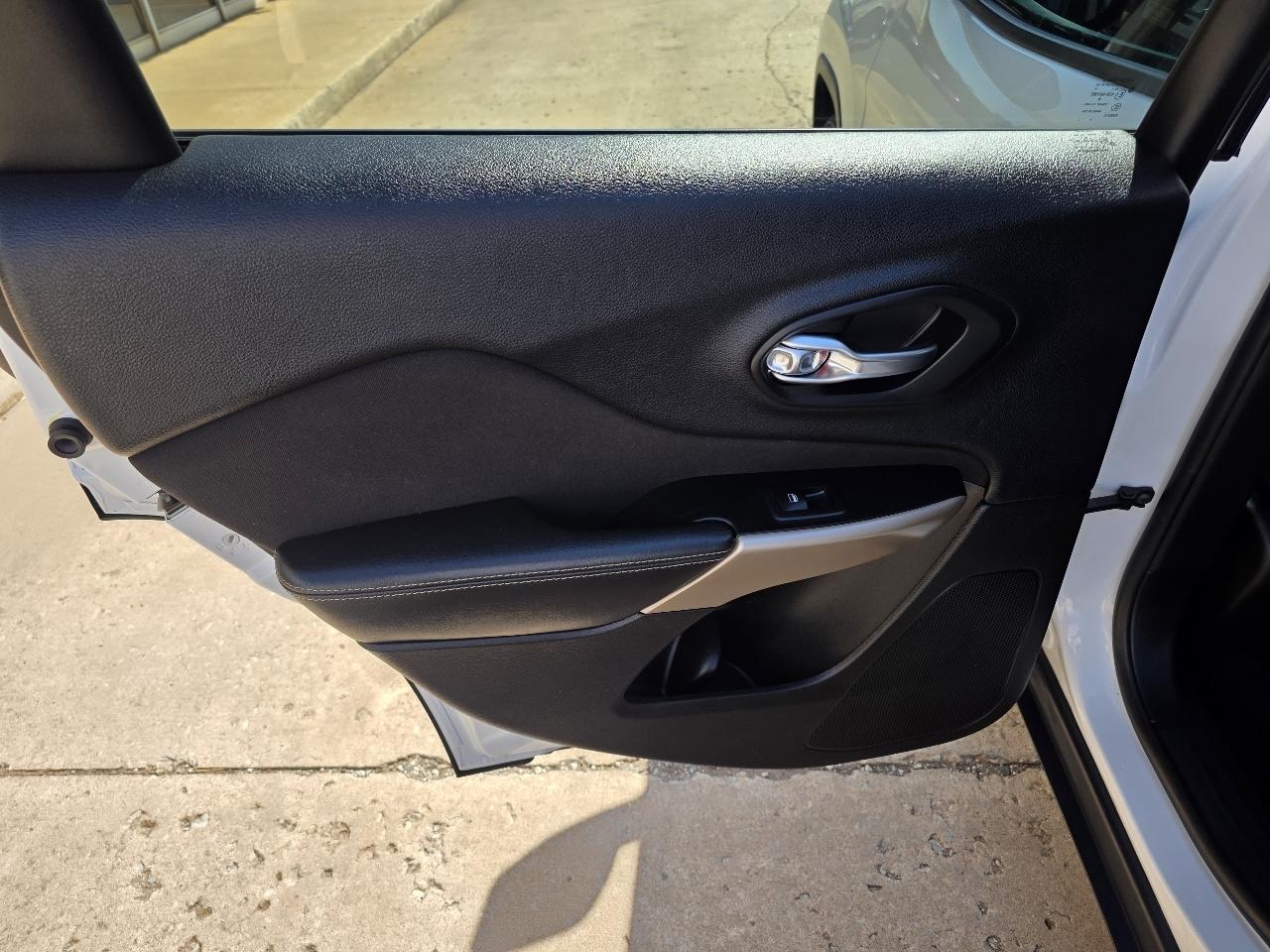 Jeep Cherokee Latitude FWD 2018