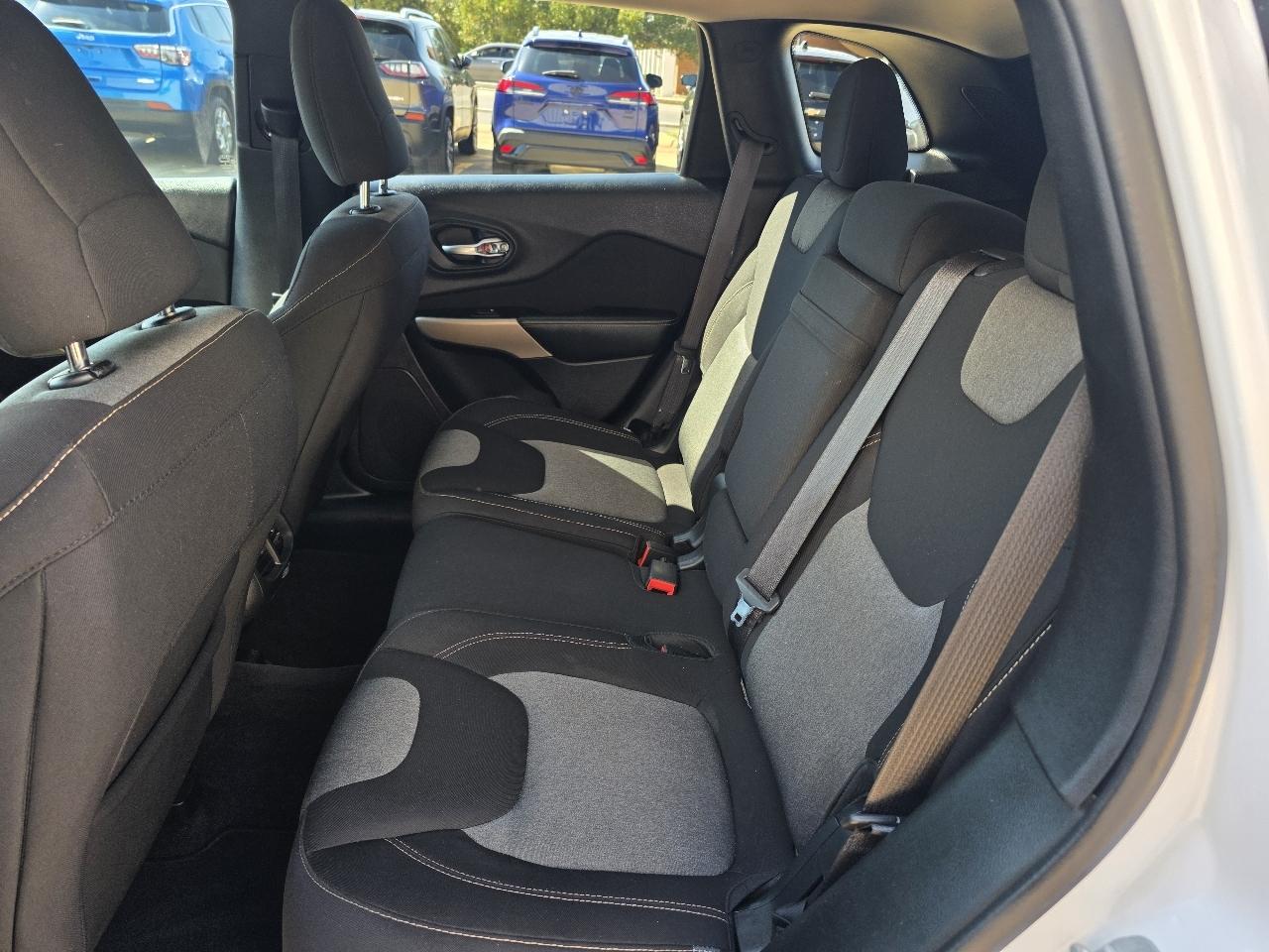 Jeep Cherokee Latitude FWD 2018