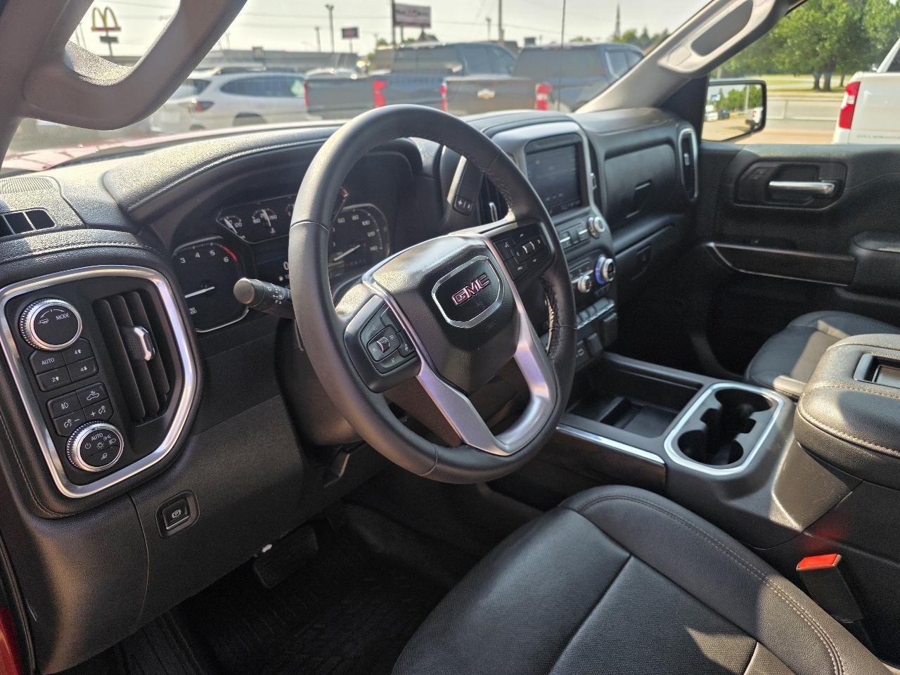 GMC Sierra 1500 Limited 4WD Crew Cab 147" SLT 2022