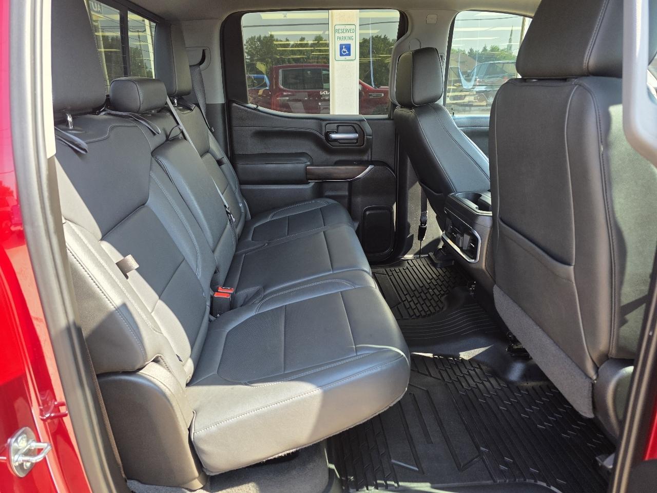 GMC Sierra 1500 Limited 4WD Crew Cab 147" SLT 2022