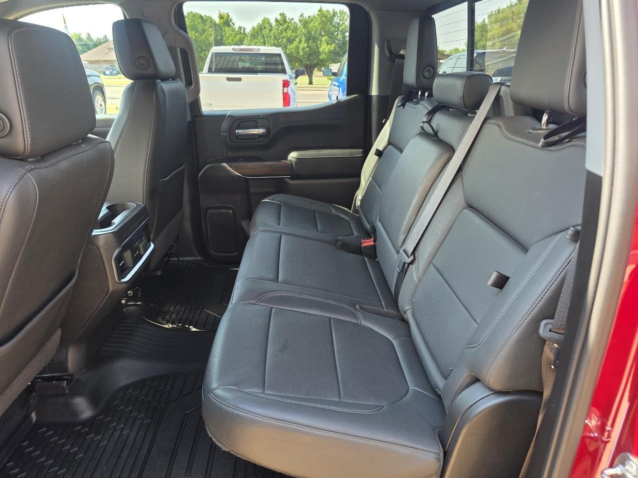 GMC Sierra 1500 Limited 4WD Crew Cab 147" SLT 2022