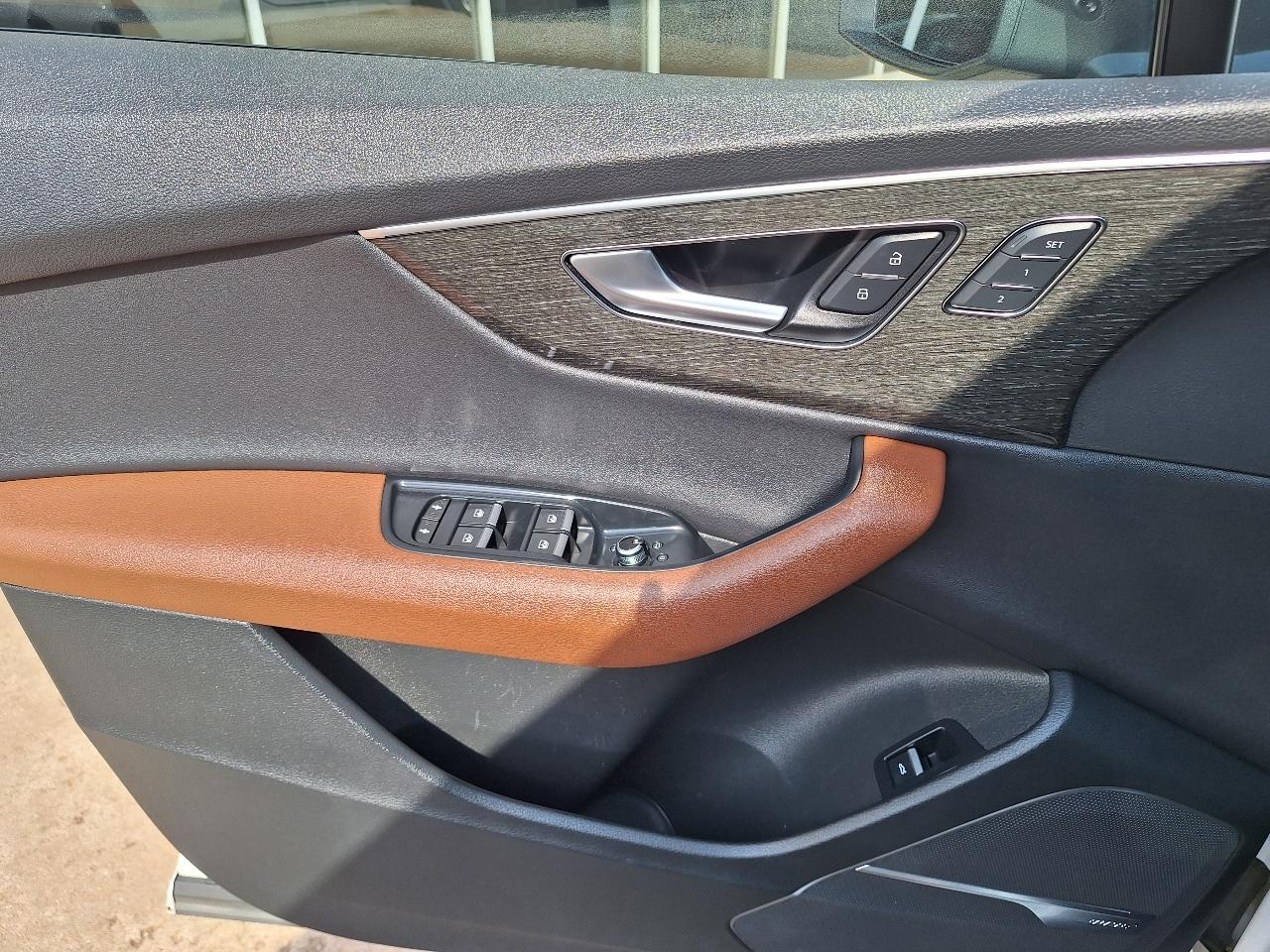 Audi Q7 Premium Plus 45 TFSI quattro 2020