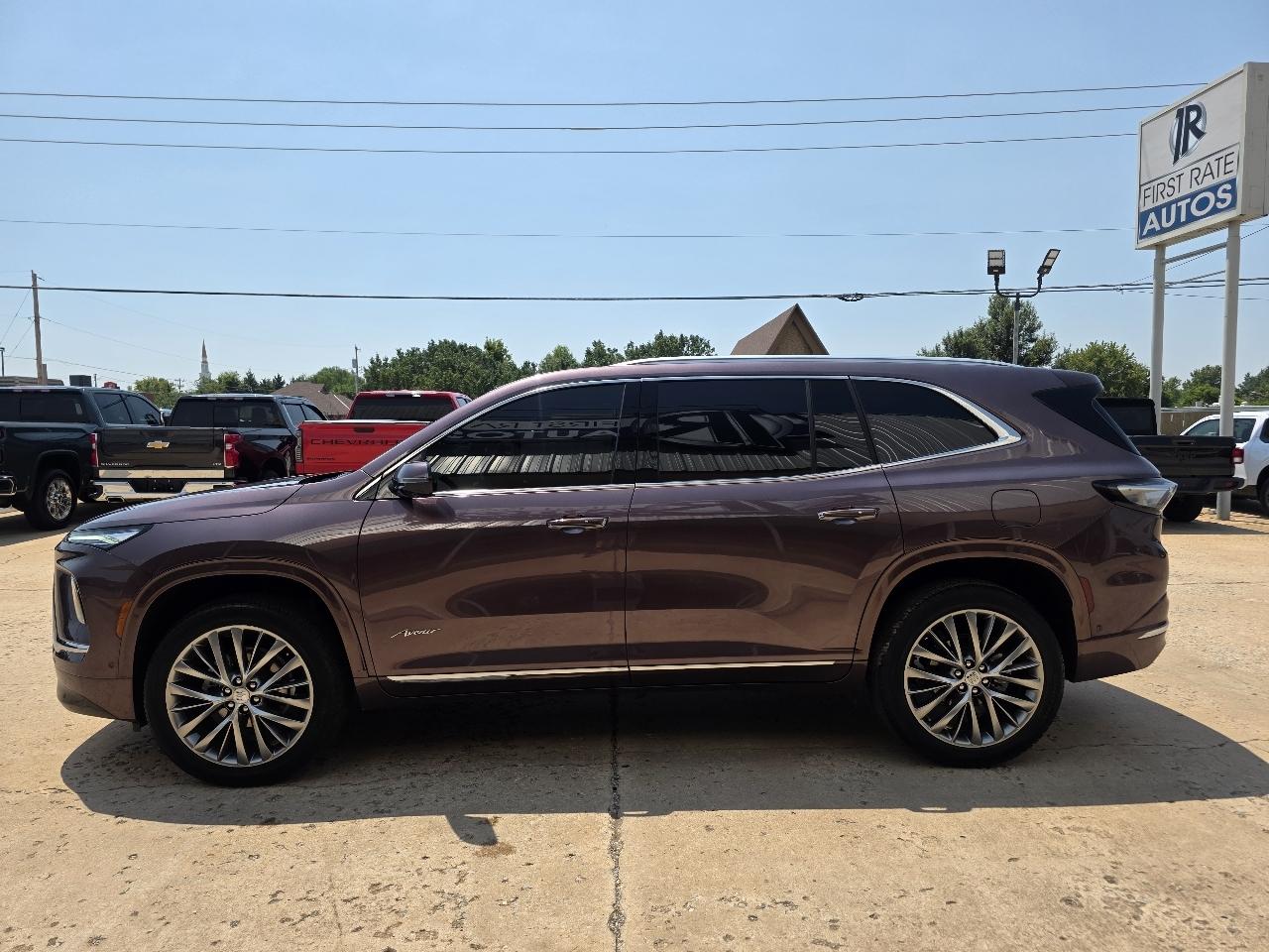 Buick Enclave 4dr Avenir 2025