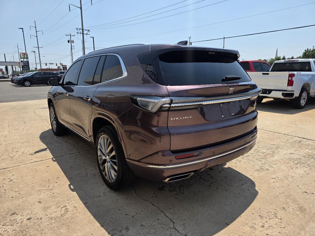 Buick Enclave 4dr Avenir 2025