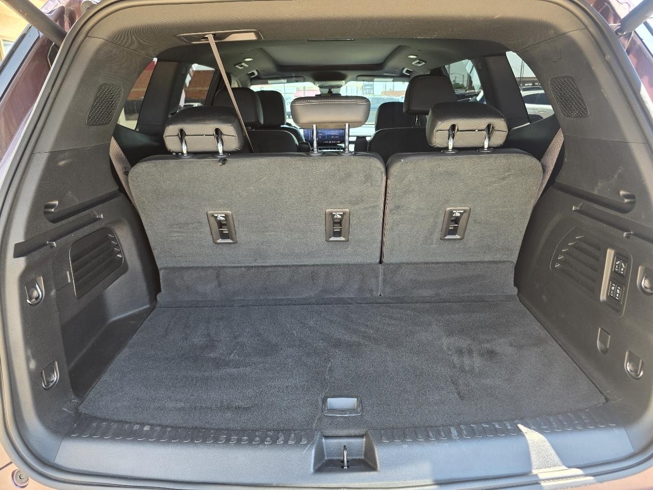 Buick Enclave 4dr Avenir 2025