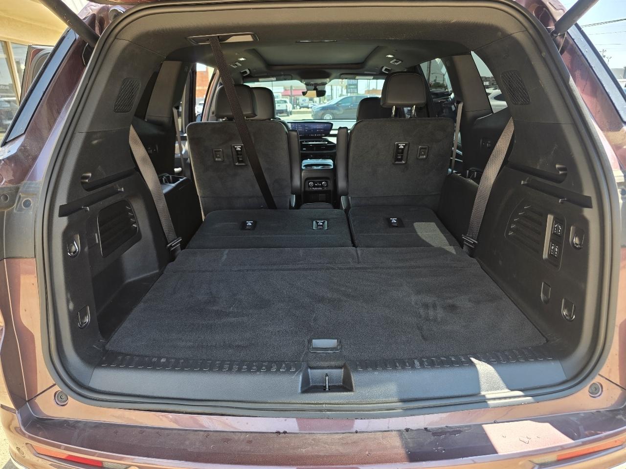 Buick Enclave 4dr Avenir 2025