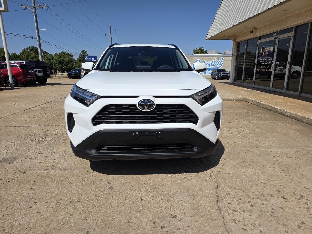 Toyota RAV4 Hybrid XLE AWD (Natl) 2025