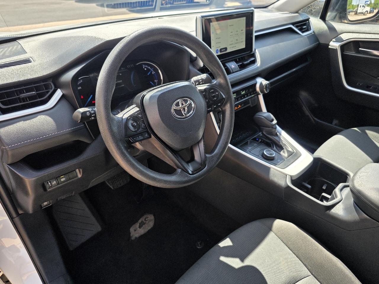 Toyota RAV4 Hybrid XLE AWD (Natl) 2025