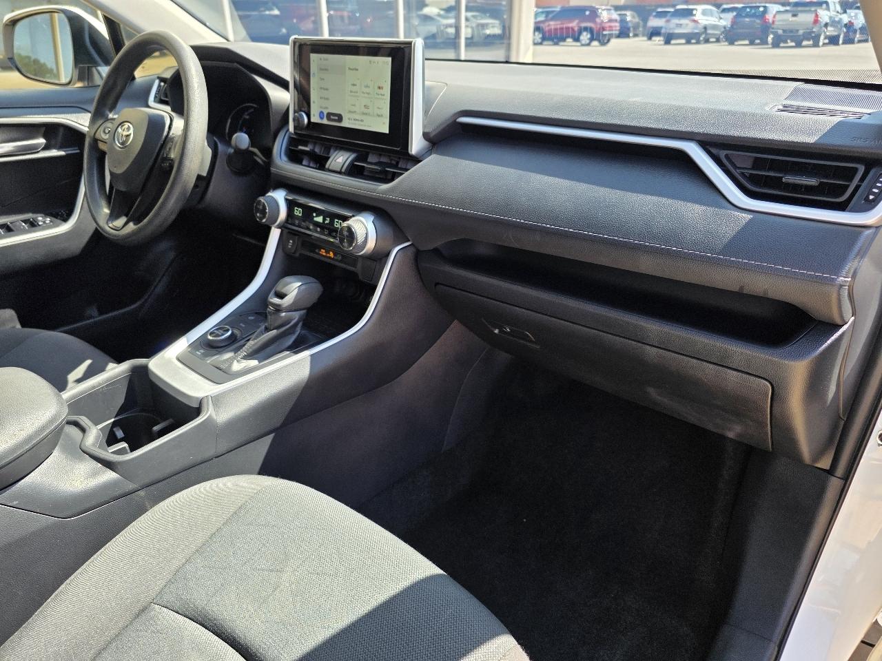 Toyota RAV4 Hybrid XLE AWD (Natl) 2025