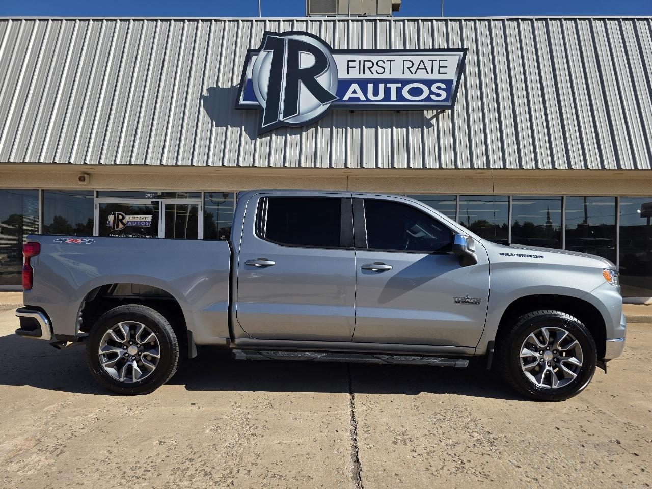 Chevrolet Silverado 1500 4WD Crew Cab 147" LT w/1LT 2023