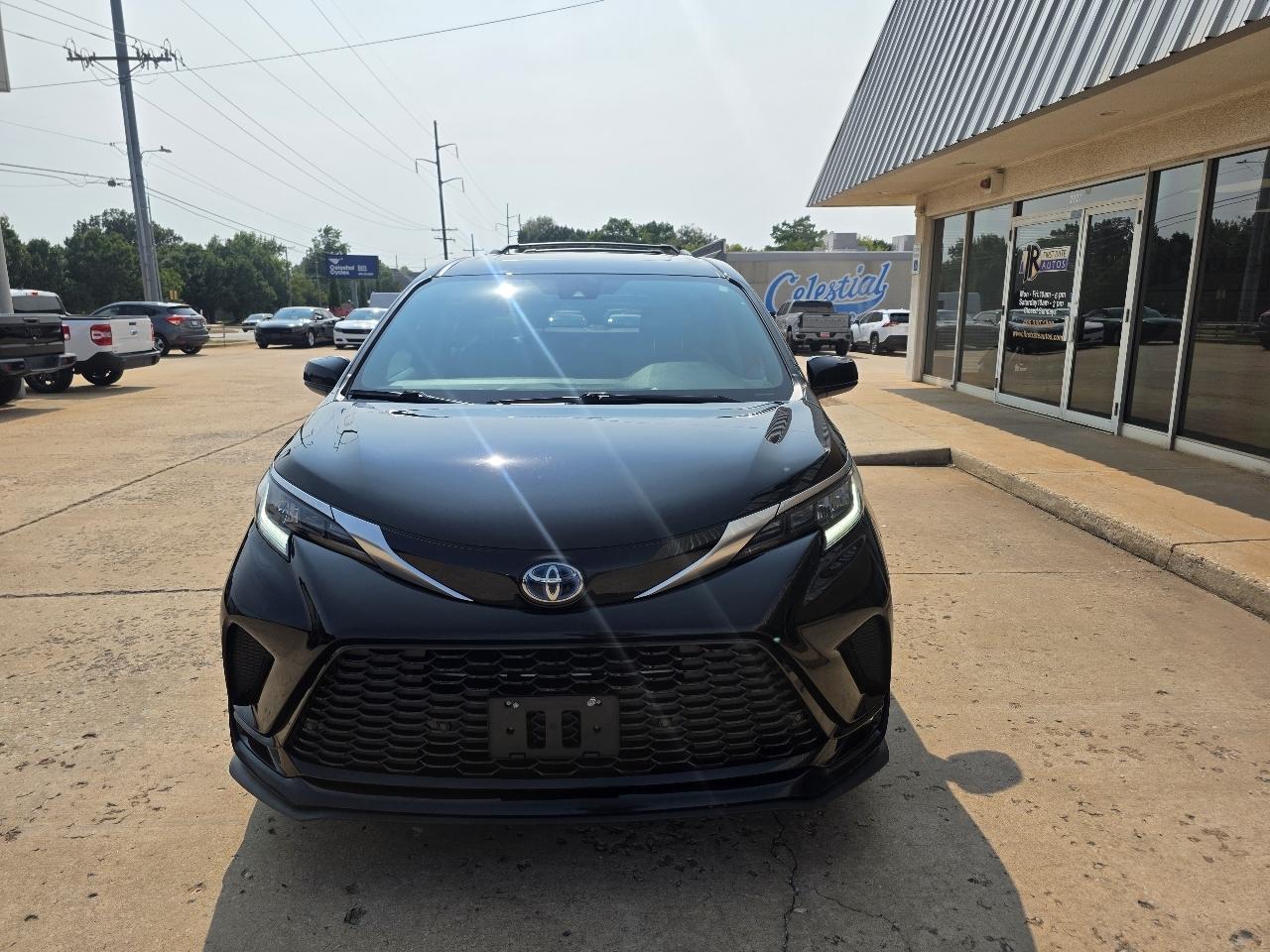 Toyota Sienna XSE AWD 7-Passenger (Natl) 2023
