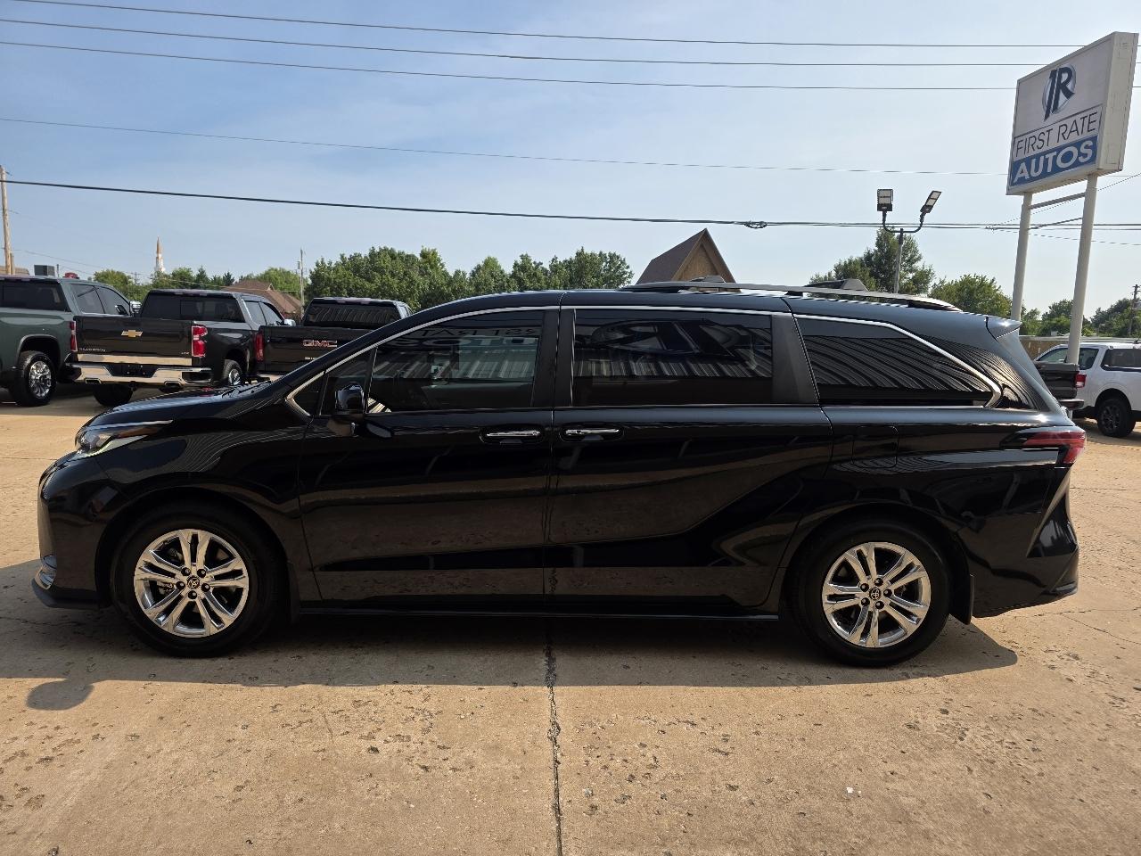 Toyota Sienna XSE AWD 7-Passenger (Natl) 2023