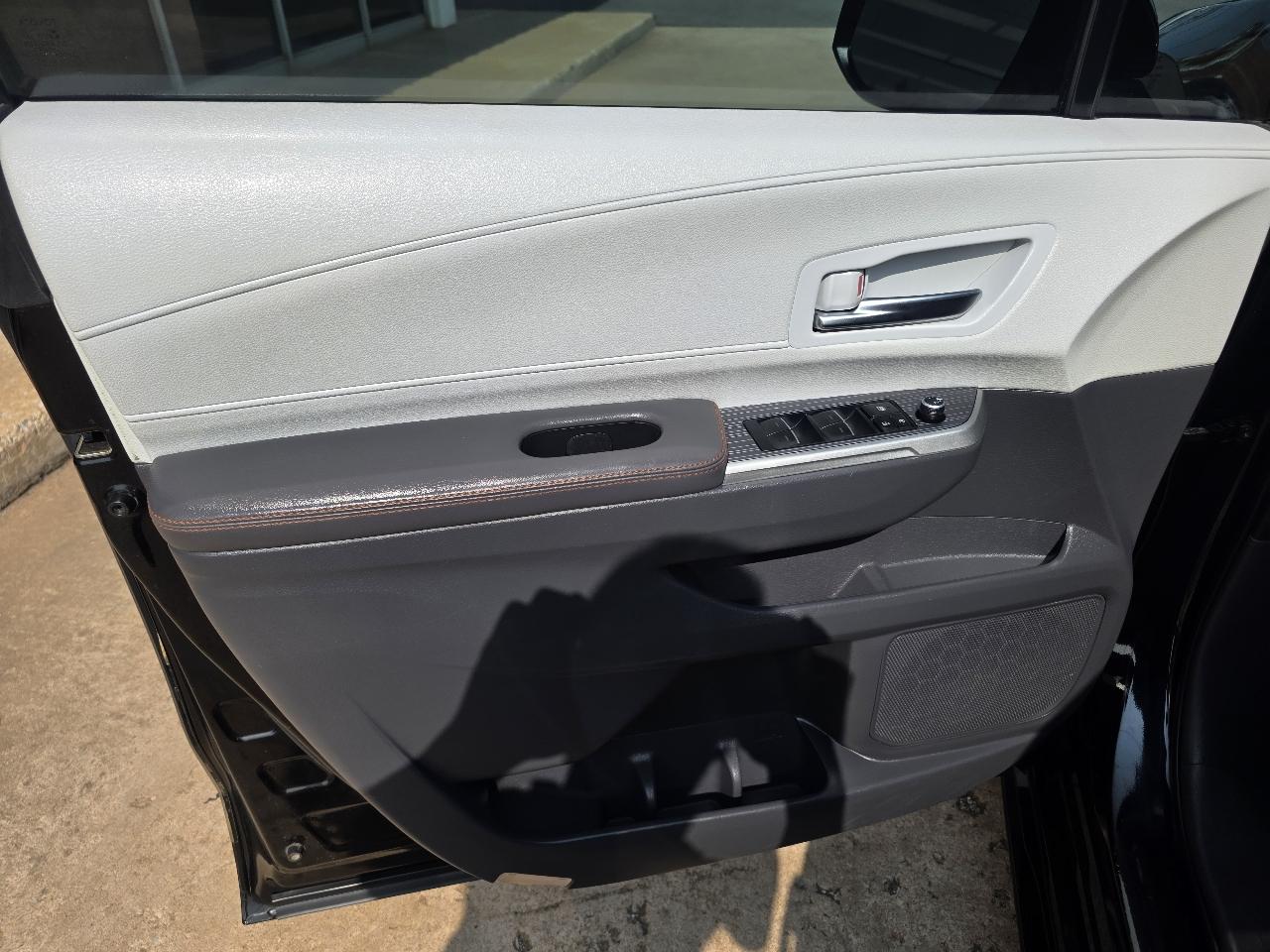 Toyota Sienna XSE AWD 7-Passenger (Natl) 2023