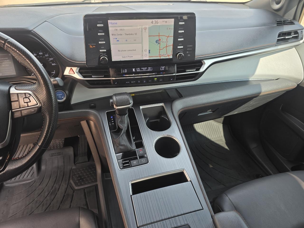 Toyota Sienna XSE AWD 7-Passenger (Natl) 2023
