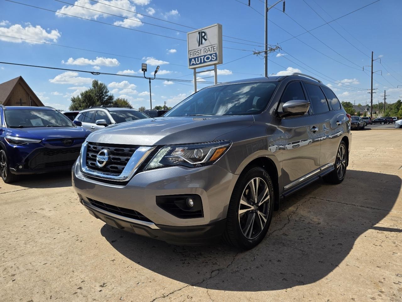 Nissan Pathfinder FWD Platinum 2018