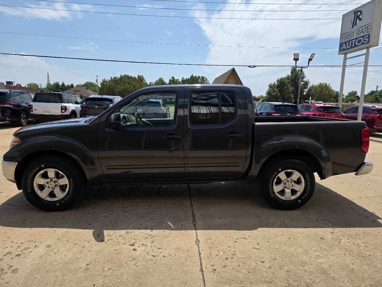 Nissan Frontier 2WD Crew Cab SWB Auto SV 2011
