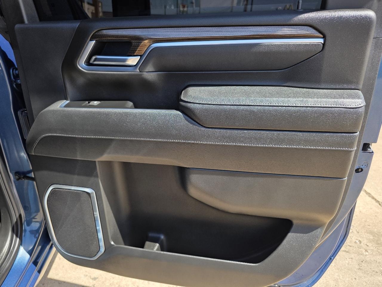 Chevrolet Silverado 2500HD 4WD Crew Cab 159" LT 2026