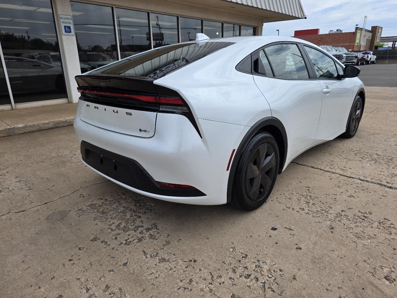 Toyota Prius Nightshade (Natl) 2025