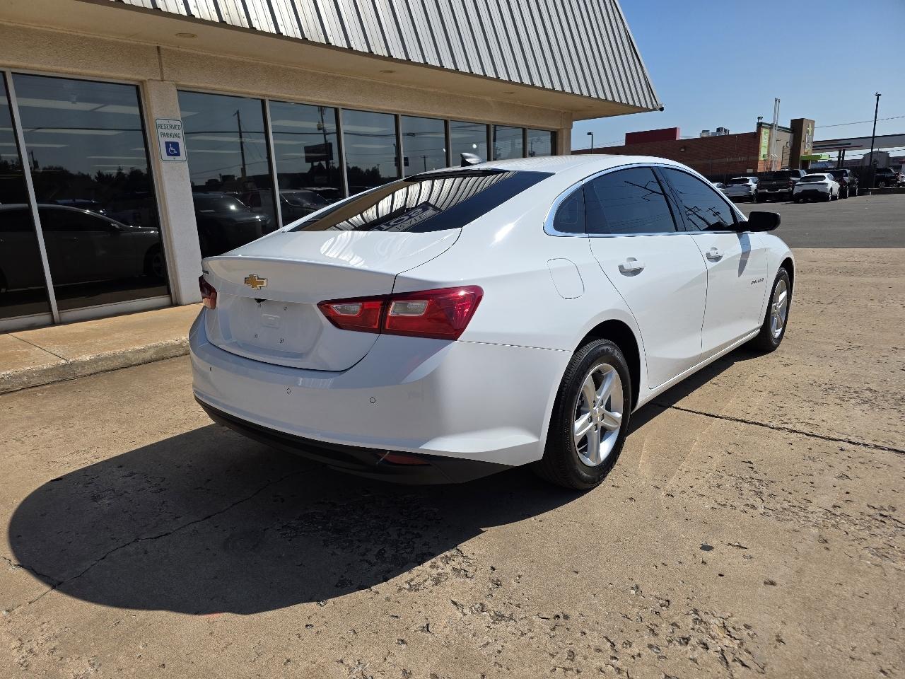 Chevrolet Malibu 4dr Sdn LS w/1FL 2023