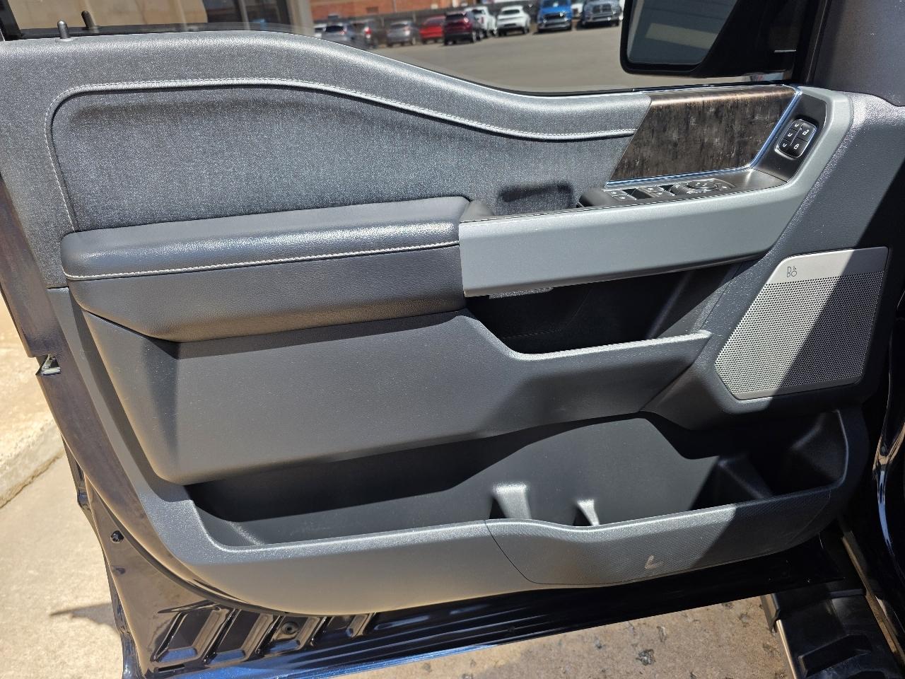 Ford F-150 Lariat 4WD SuperCrew 5.5' Box 2022