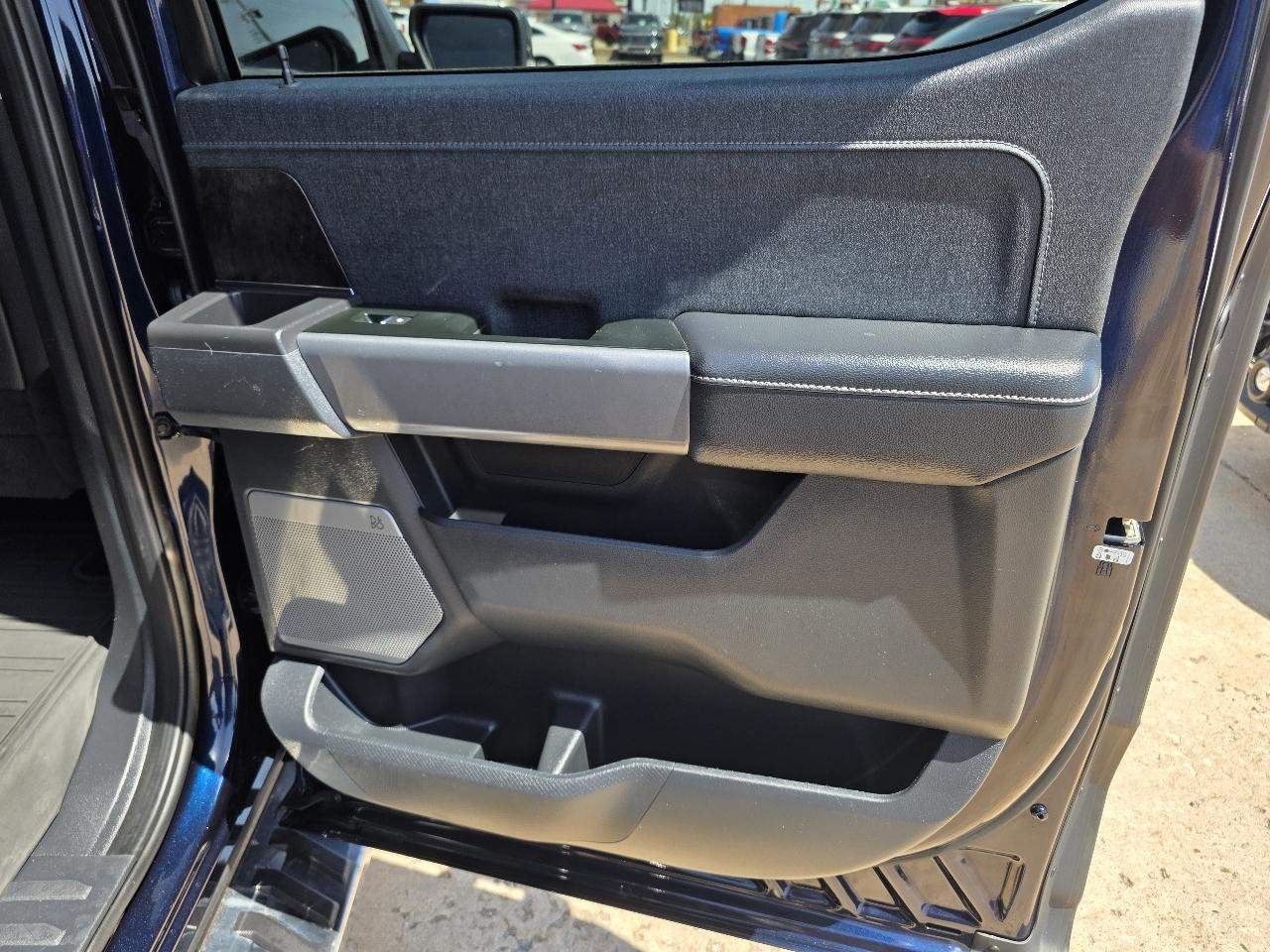 Ford F-150 Lariat 4WD SuperCrew 5.5' Box 2022