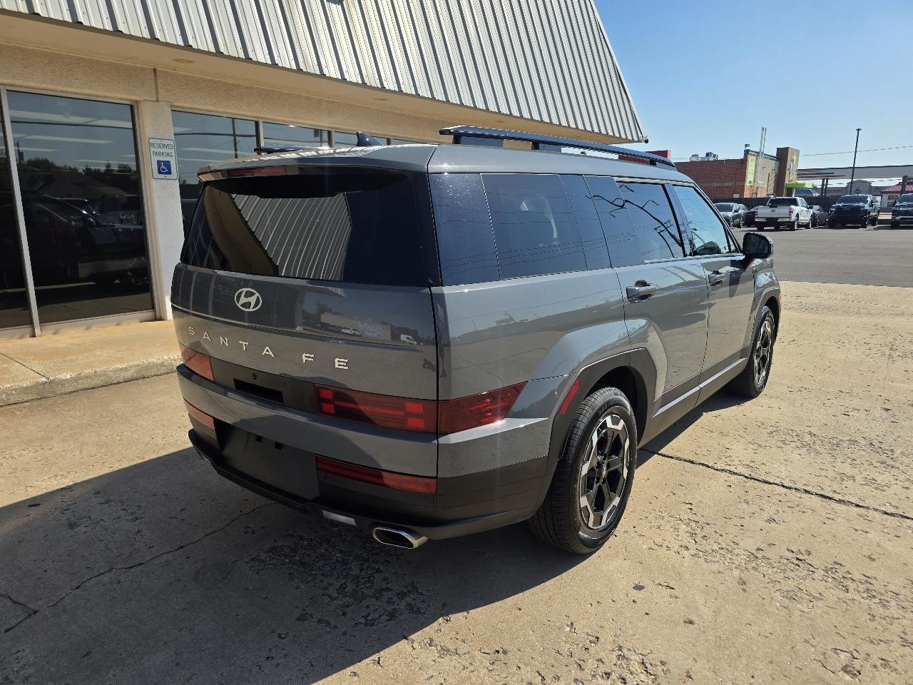 Hyundai Santa Fe SEL FWD 2025
