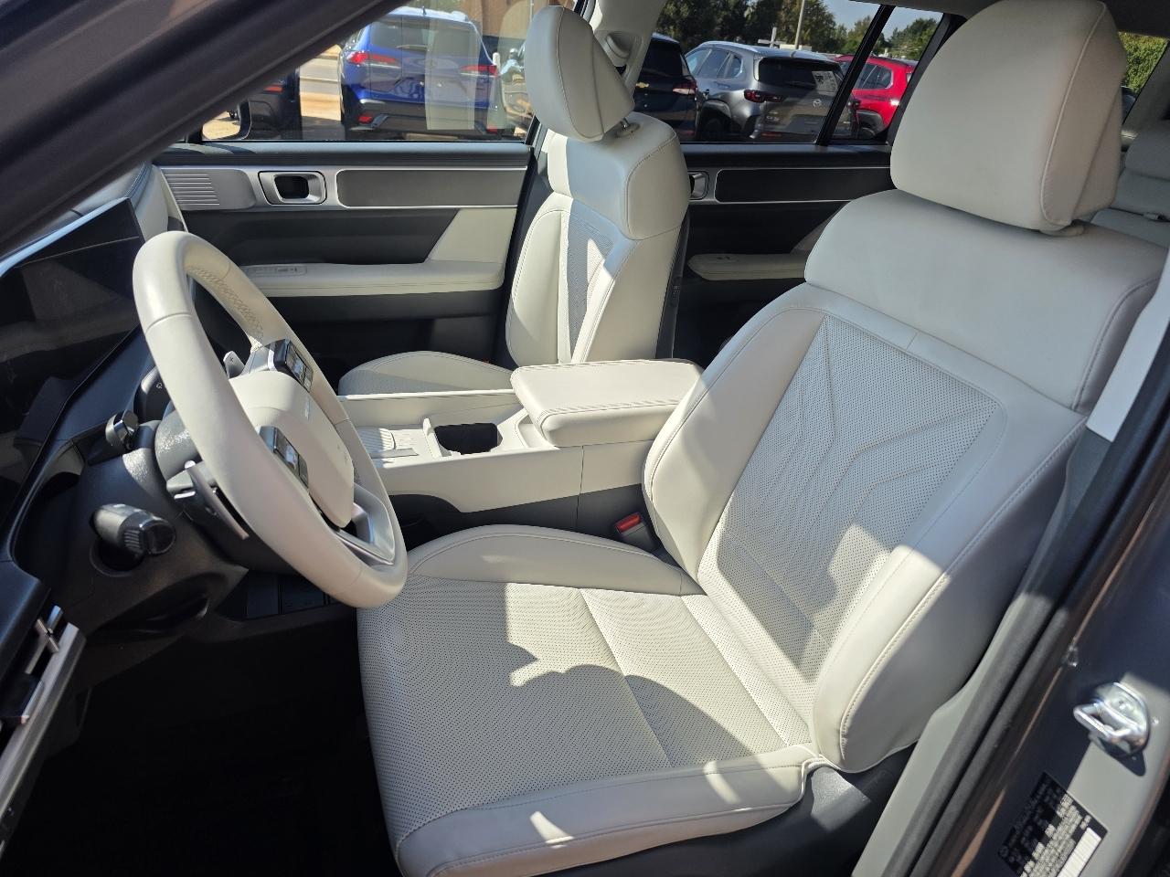Hyundai Santa Fe SEL FWD 2025