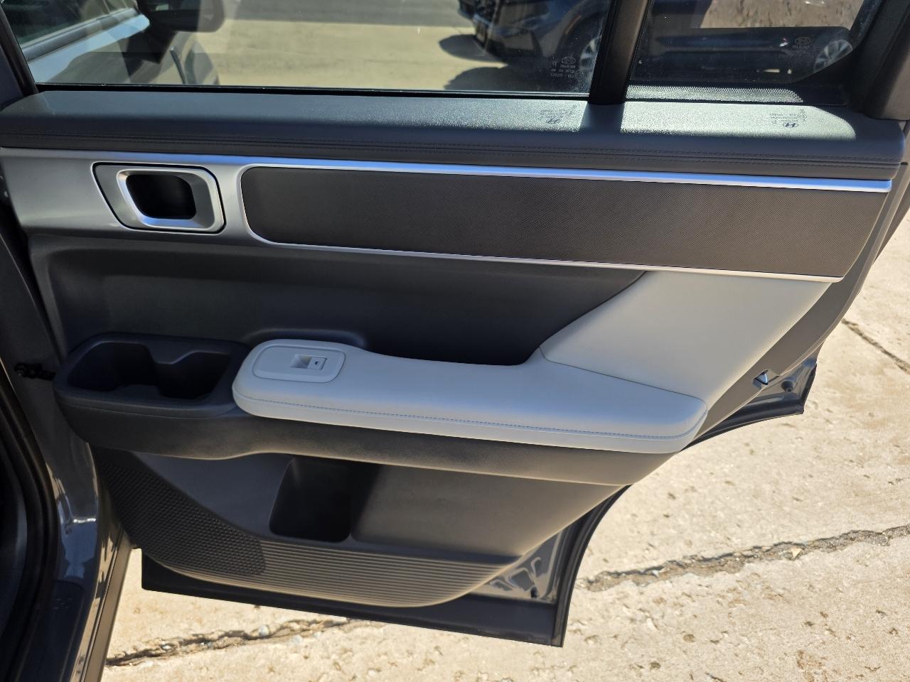 Hyundai Santa Fe SEL FWD 2025