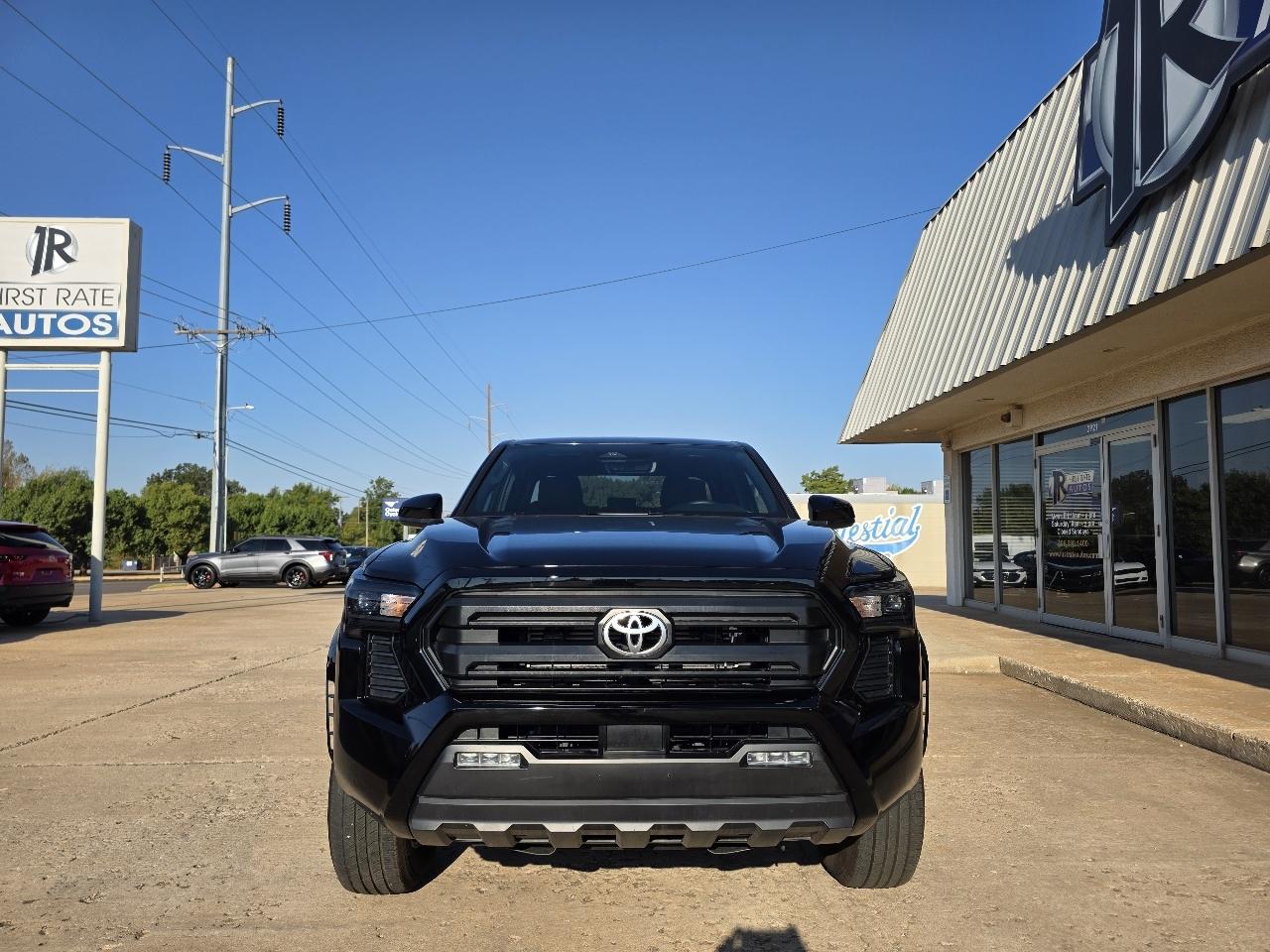 Toyota Tacoma 4WD SR5 Double Cab 5' Bed AT (Natl) 2025