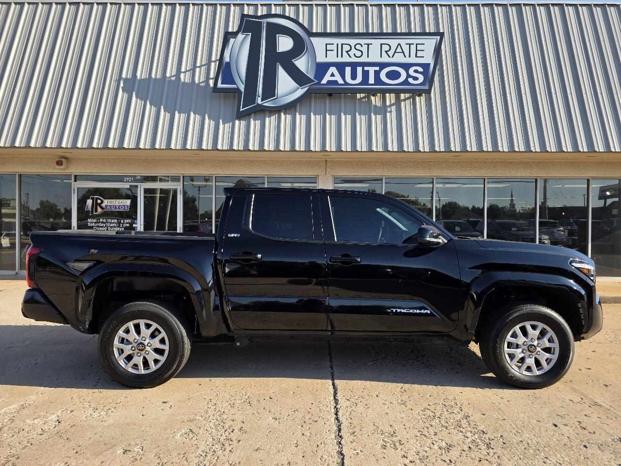 Toyota Tacoma 4WD SR5 Double Cab 5' Bed AT (Natl) 2025
