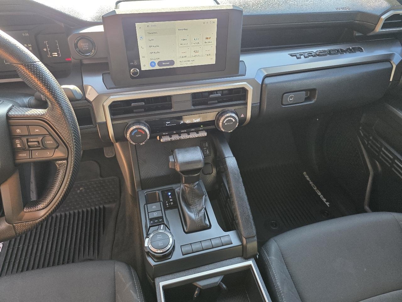 Toyota Tacoma 4WD SR5 Double Cab 5' Bed AT (Natl) 2025