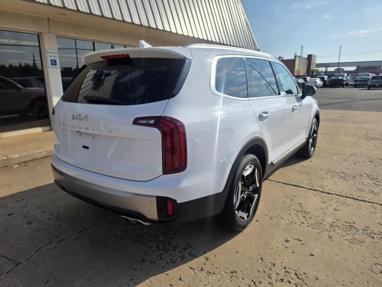 Kia Telluride S FWD 2025
