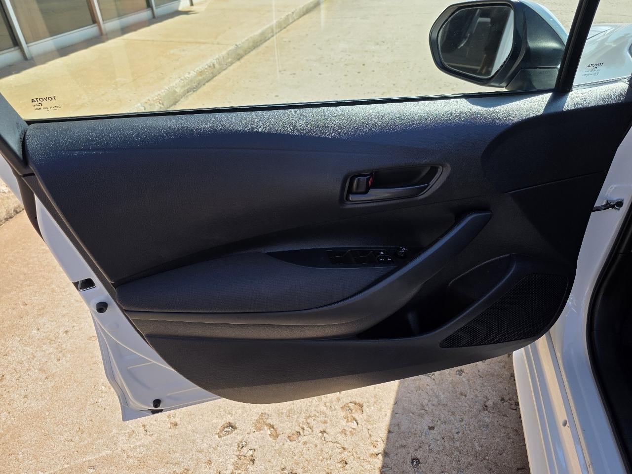 Toyota Corolla LE CVT (Natl) 2025