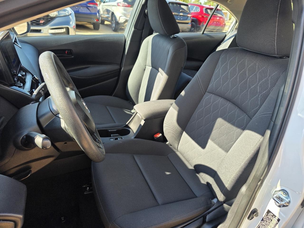 Toyota Corolla LE CVT (Natl) 2025