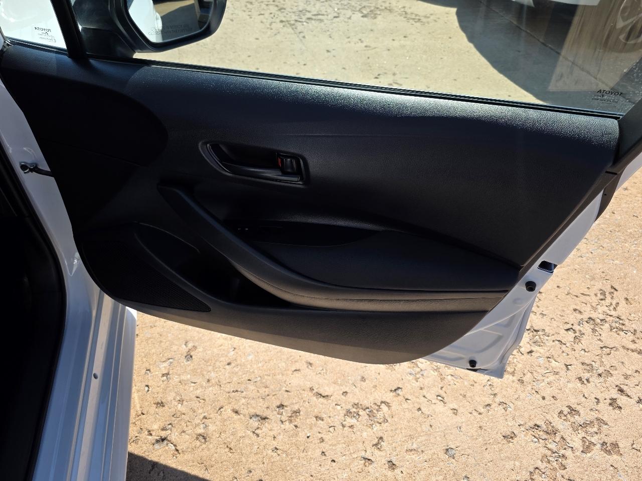Toyota Corolla LE CVT (Natl) 2025
