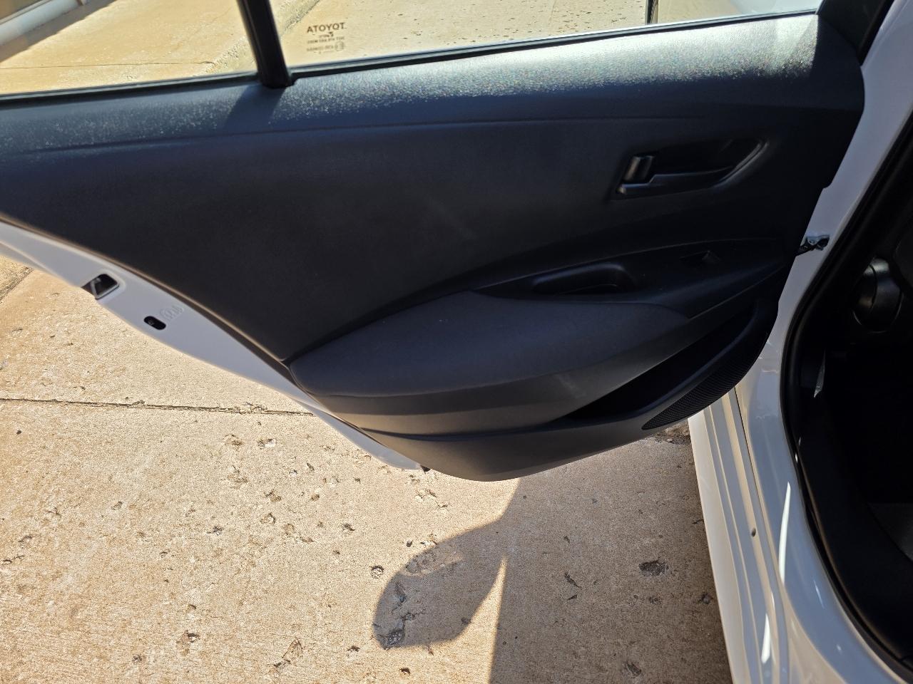 Toyota Corolla LE CVT (Natl) 2025
