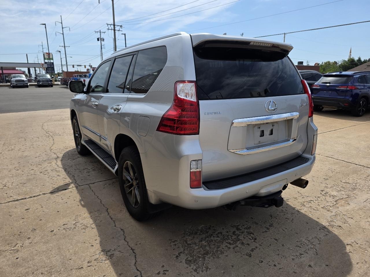 Lexus GX 460 4WD 4dr Premium 2013