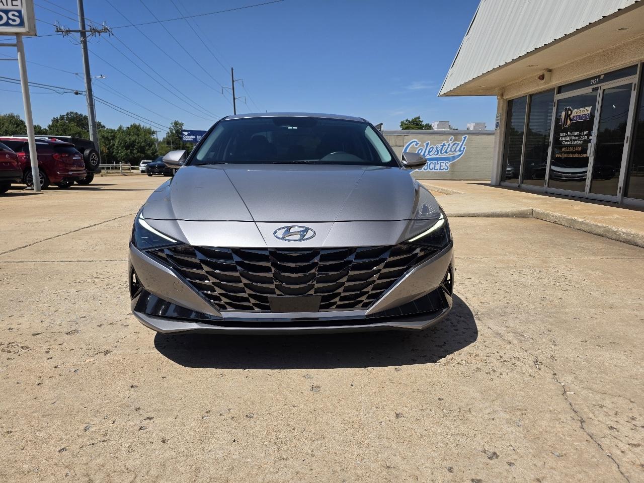 Hyundai Elantra Hybrid Limited DCT 2023
