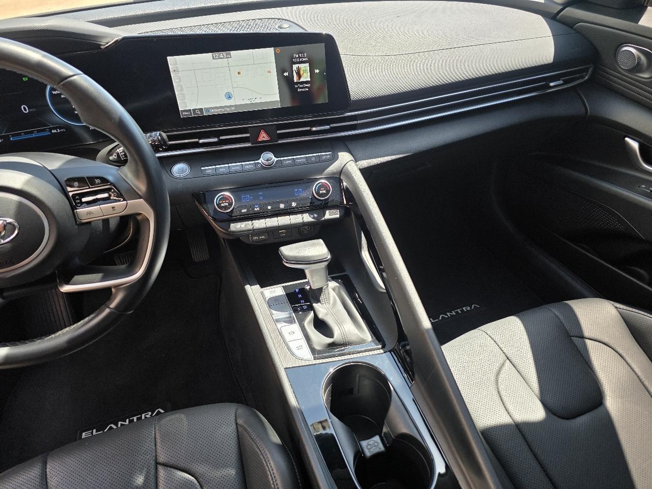 Hyundai Elantra Hybrid Limited DCT 2023