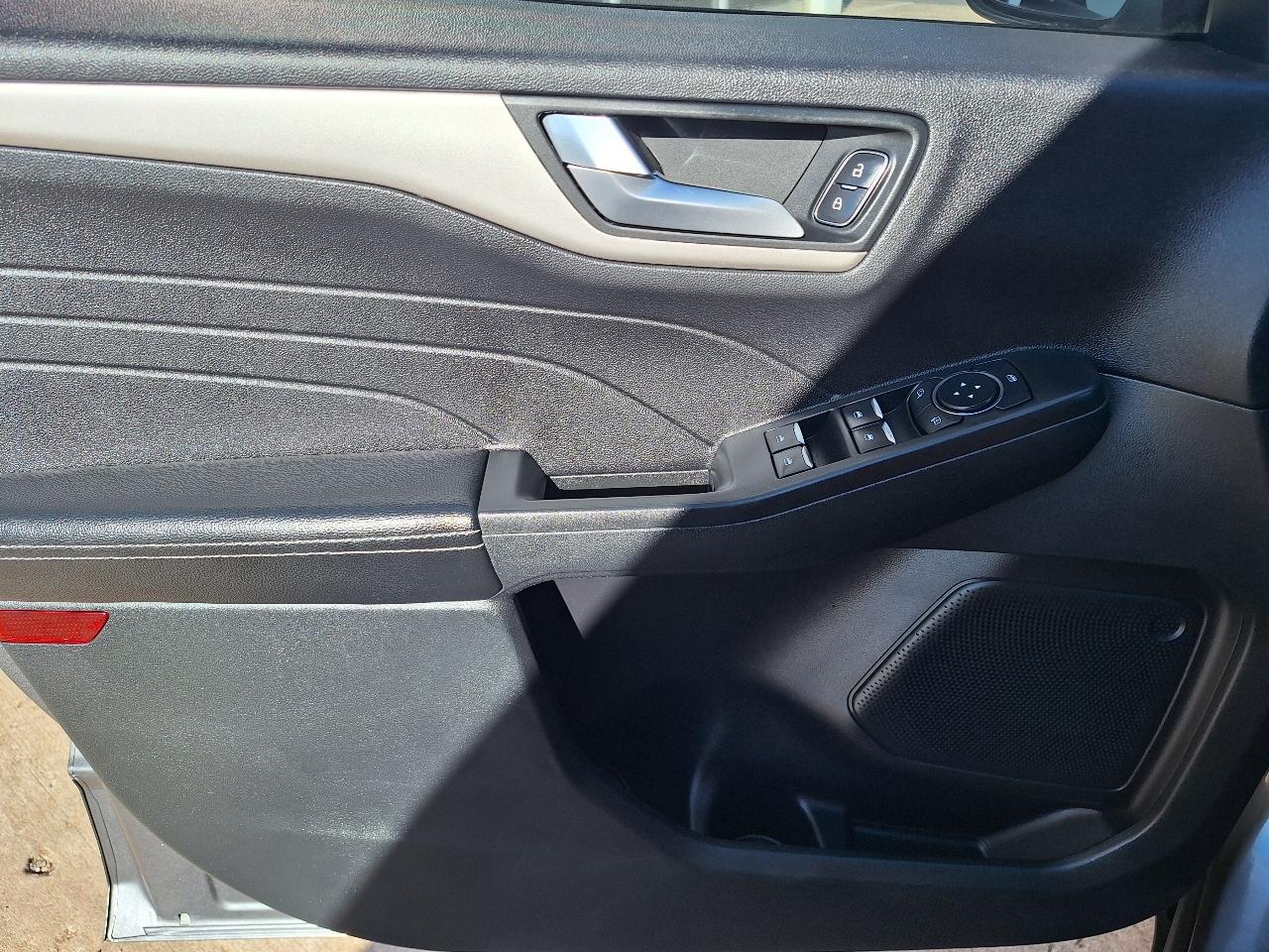 Ford Escape SE FWD 2021