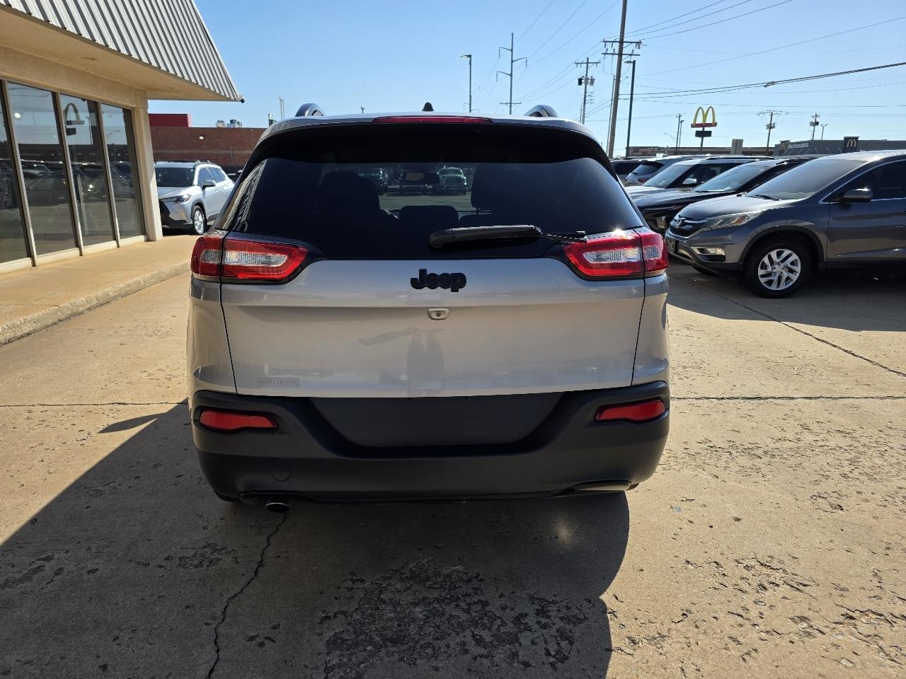 Jeep Cherokee Latitude FWD 2018