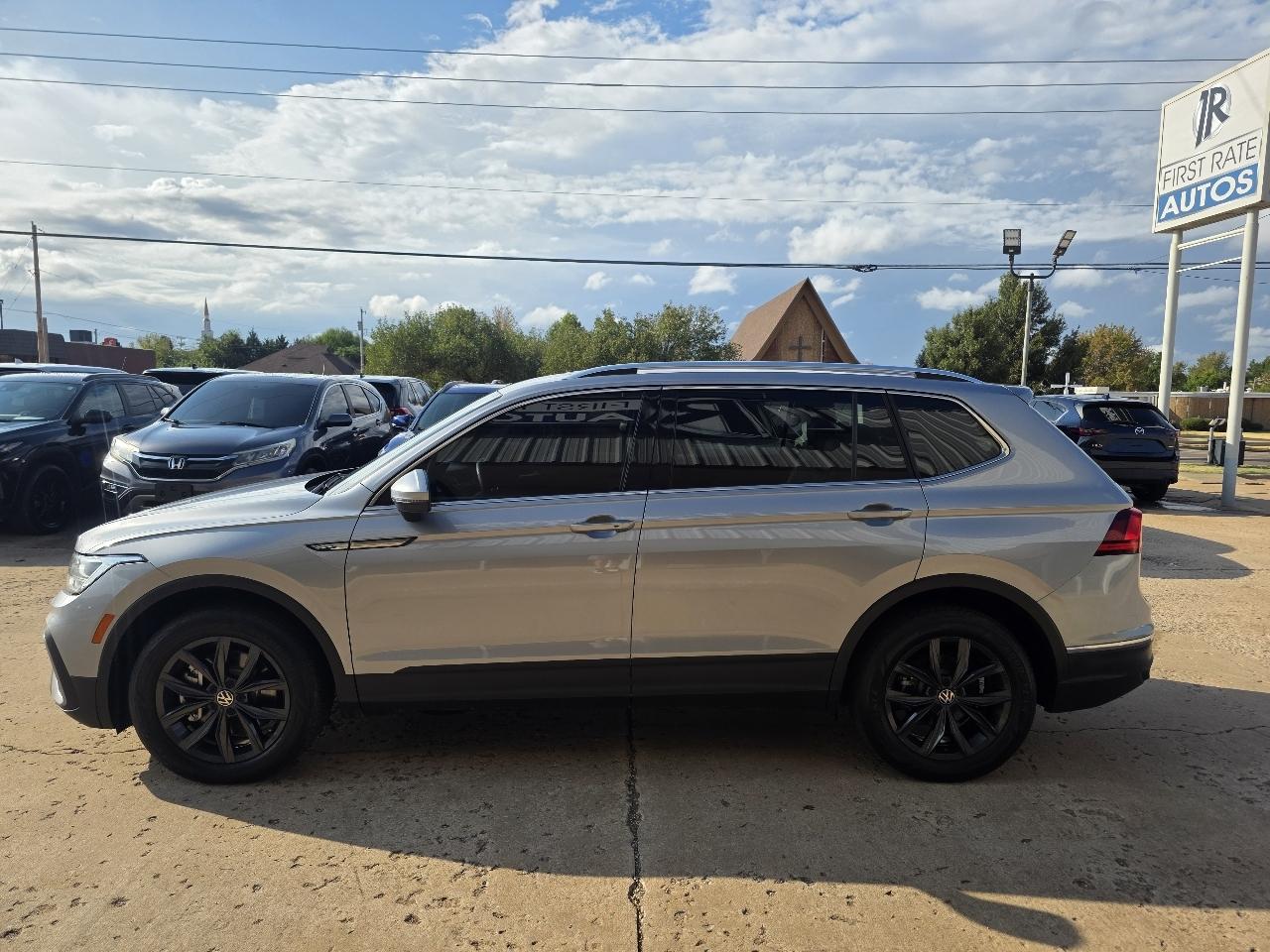 Volkswagen Tiguan 2.0T Wolfsburg Edition FWD 2024