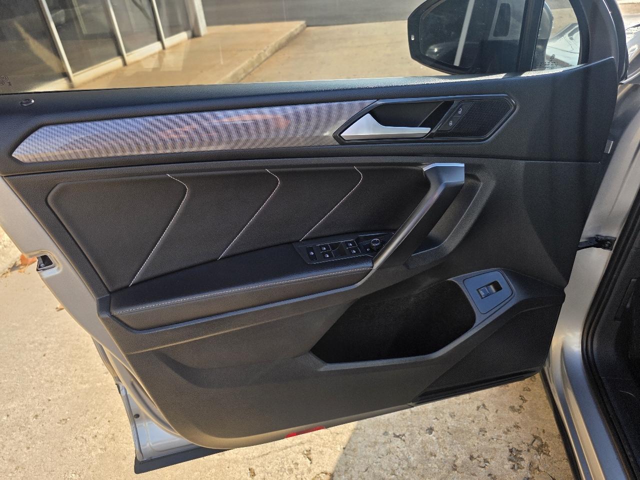 Volkswagen Tiguan 2.0T Wolfsburg Edition FWD 2024