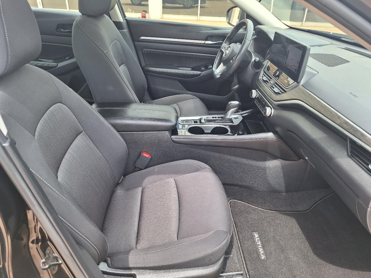 Nissan Altima 2.5 SV AWD Sedan 2023