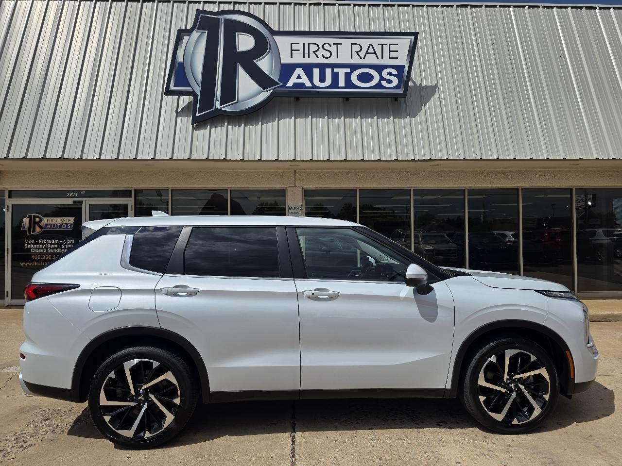 Mitsubishi Outlander SE FWD 2023