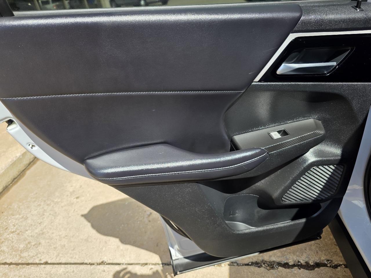 Mitsubishi Outlander SE FWD 2023